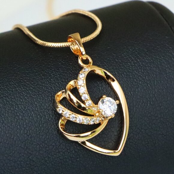 "Rose Gold Heart Pendant with CZ Stone and Twisted Open Design, XPPT1400 - Picture 1 of 13